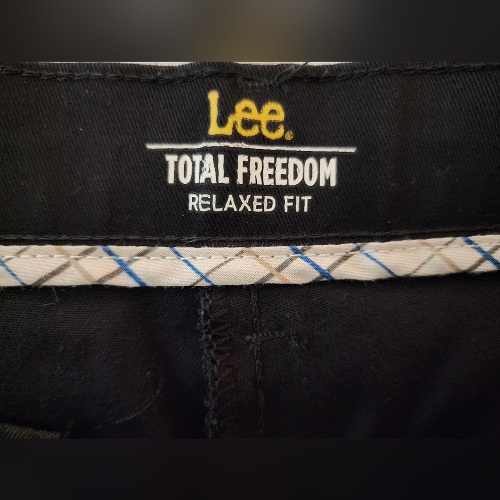 Lee Men's Relaxed Fitted Black Chinco Style, Size 30x29